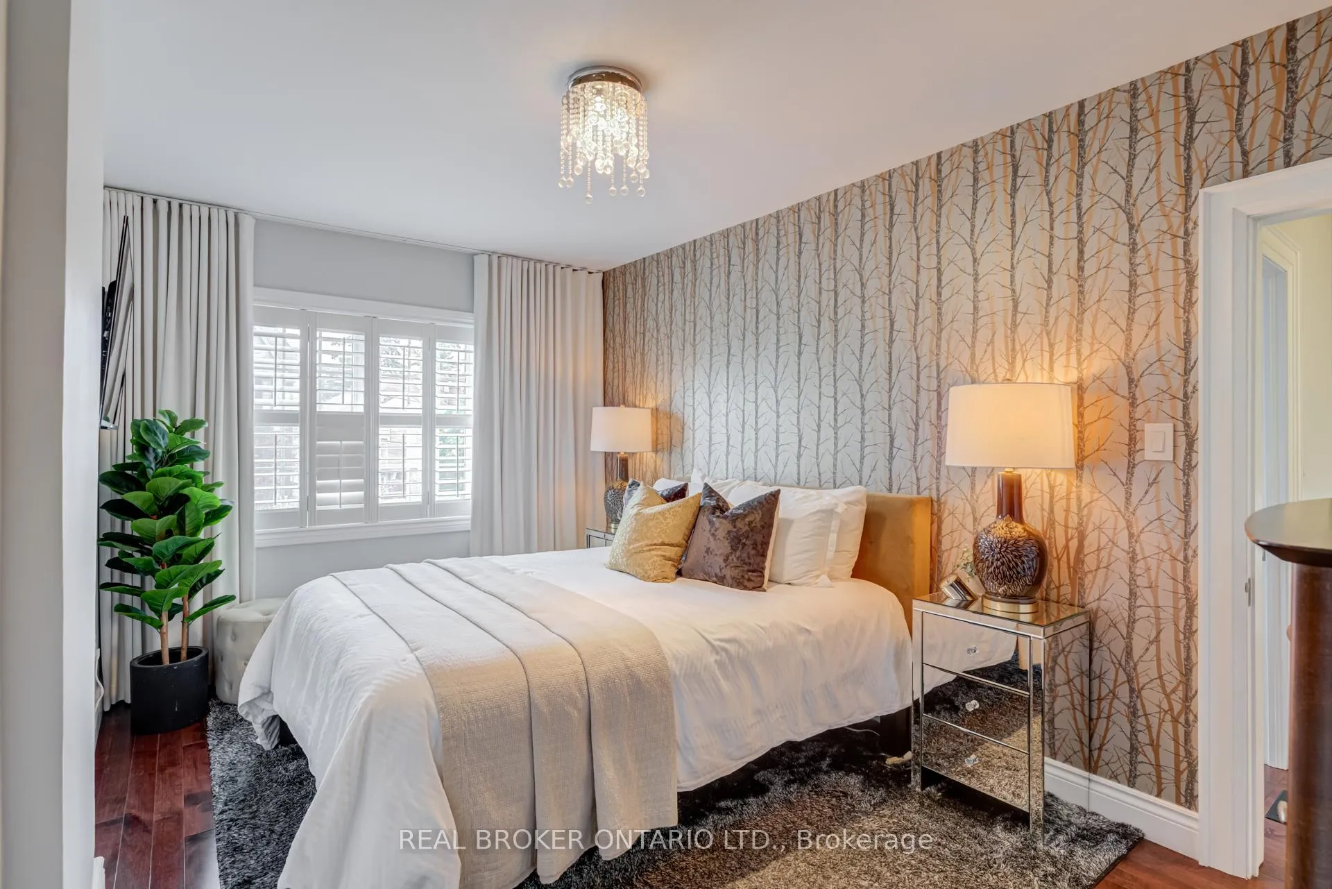Photo 19 of 331 Millwood Road, Toronto, Mount Pleasant East — HOMEH