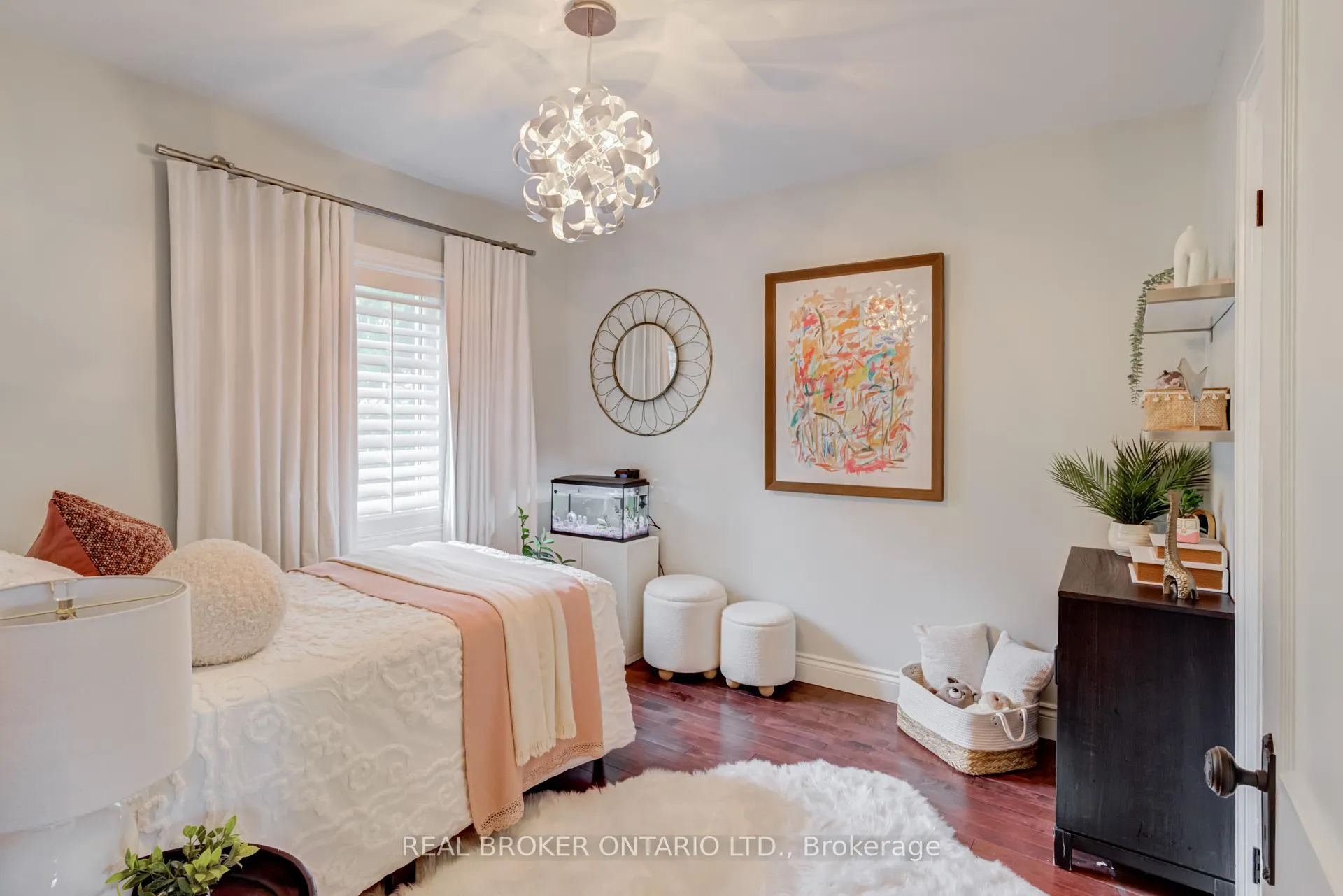 Photo 21 of 331 Millwood Road, Toronto, Mount Pleasant East — HOMEH