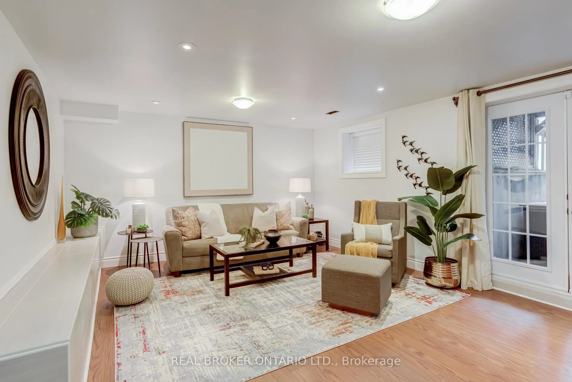 Photo 32 of 331 Millwood Road, Toronto, Mount Pleasant East — HOMEH
