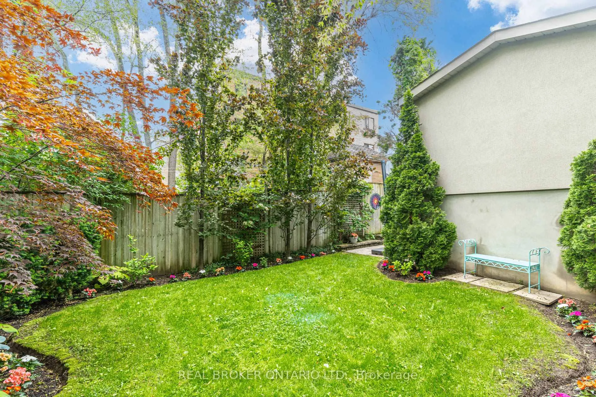 Photo 44 of 331 Millwood Road, Toronto, Mount Pleasant East — HOMEH
