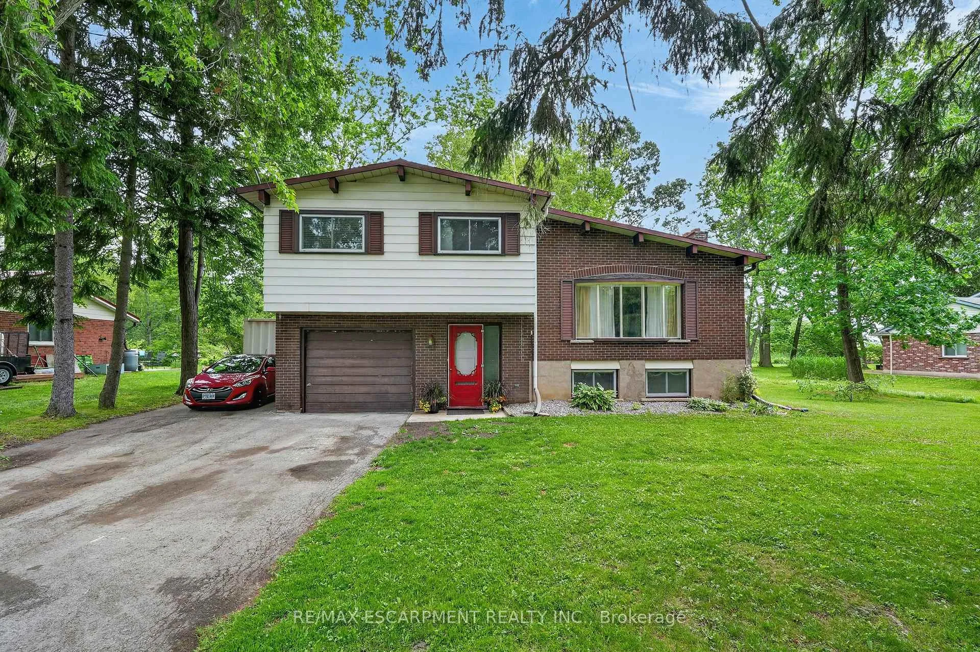 Photo 4 of 124 Mumby Road, Haldimand, Dunnville — HOMEH