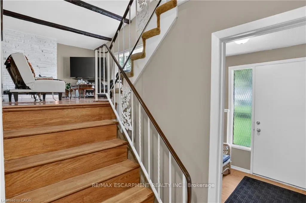 Photo 7 of 124 Mumby Road, Haldimand, Dunnville — HOMEH