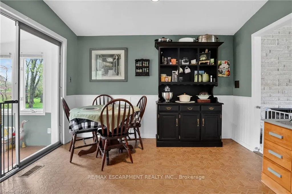 Photo 12 of 124 Mumby Road, Haldimand, Dunnville — HOMEH