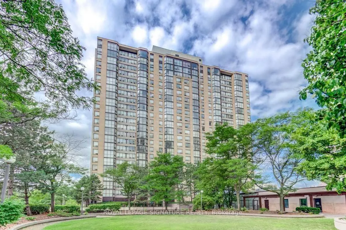 Front of Unit 801, 285 Enfield Place