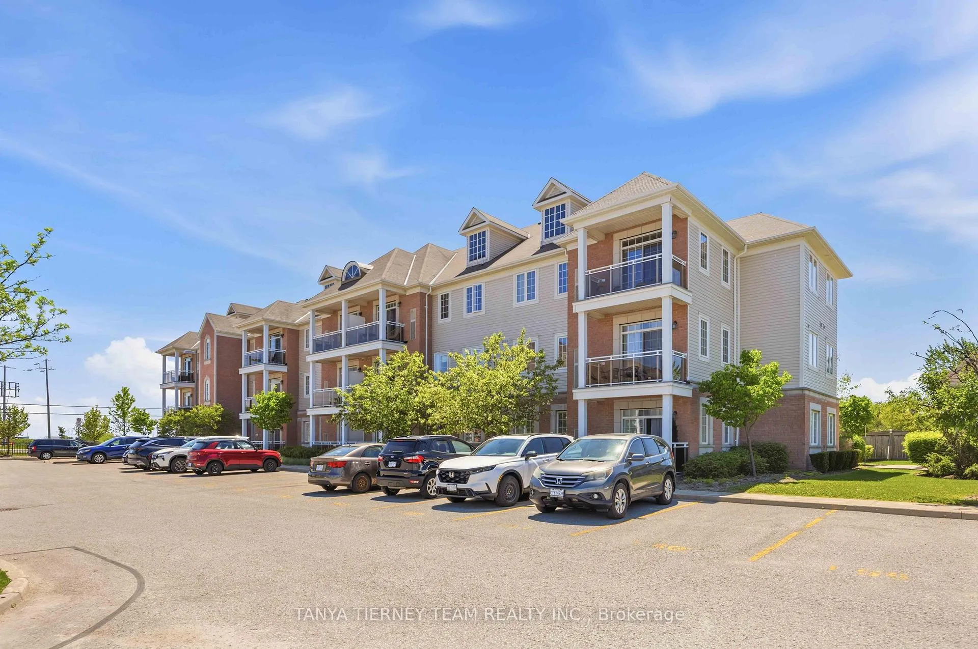 Photo 2 of Unit 307, 52 Harvey Johnston Way, Whitby, Brooklin — HOMEH