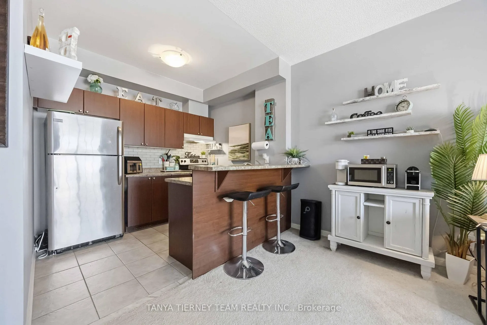 Photo 9 of Unit 307, 52 Harvey Johnston Way, Whitby, Brooklin — HOMEH