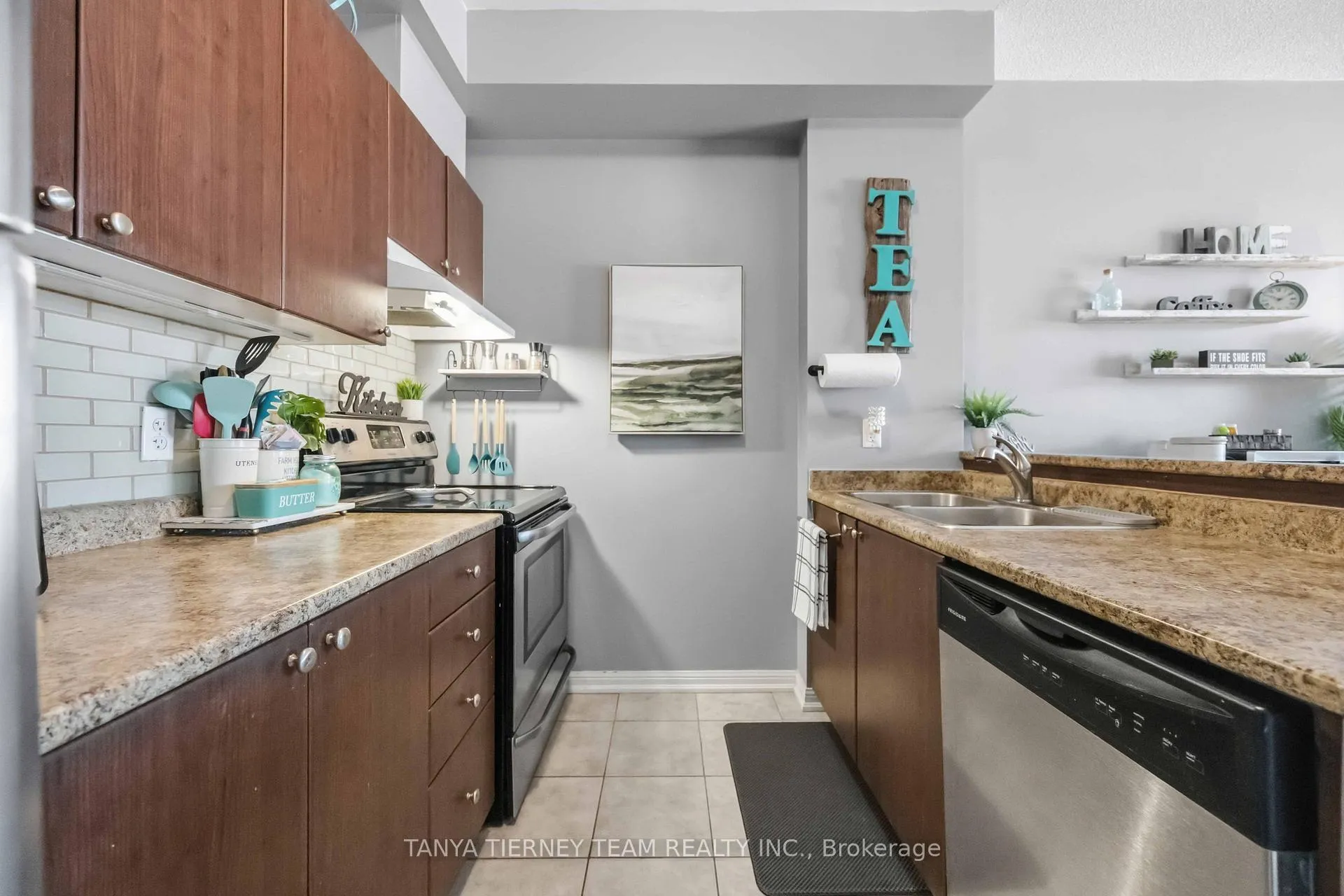 Photo 10 of Unit 307, 52 Harvey Johnston Way, Whitby, Brooklin — HOMEH