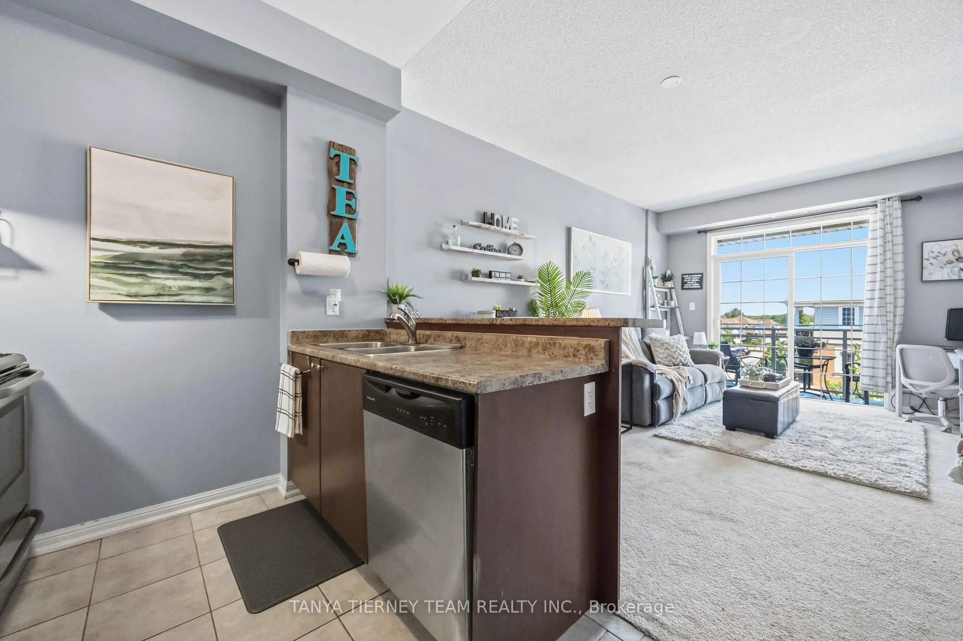 Photo 14 of Unit 307, 52 Harvey Johnston Way, Whitby, Brooklin — HOMEH