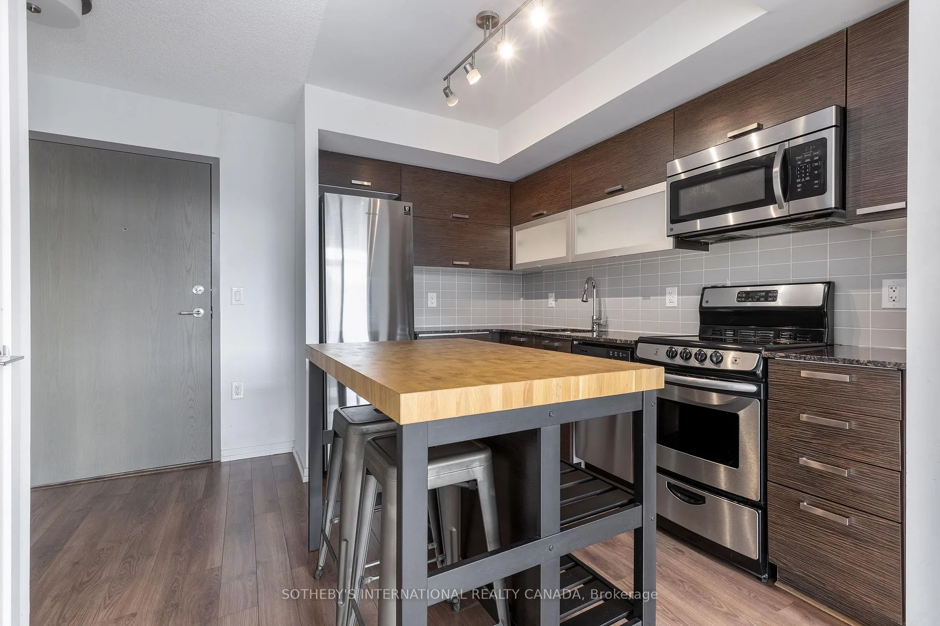 Photo 6 of Unit LPH03E, 36 Lisgar Street, Toronto, Little Portugal — HOMEH