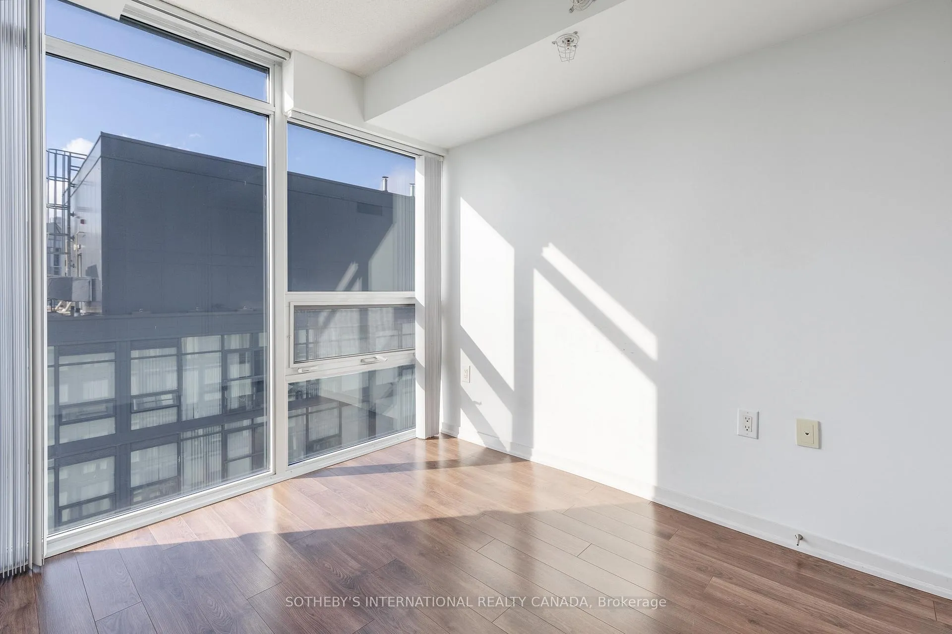 Photo 10 of Unit LPH03E, 36 Lisgar Street, Toronto, Little Portugal — HOMEH