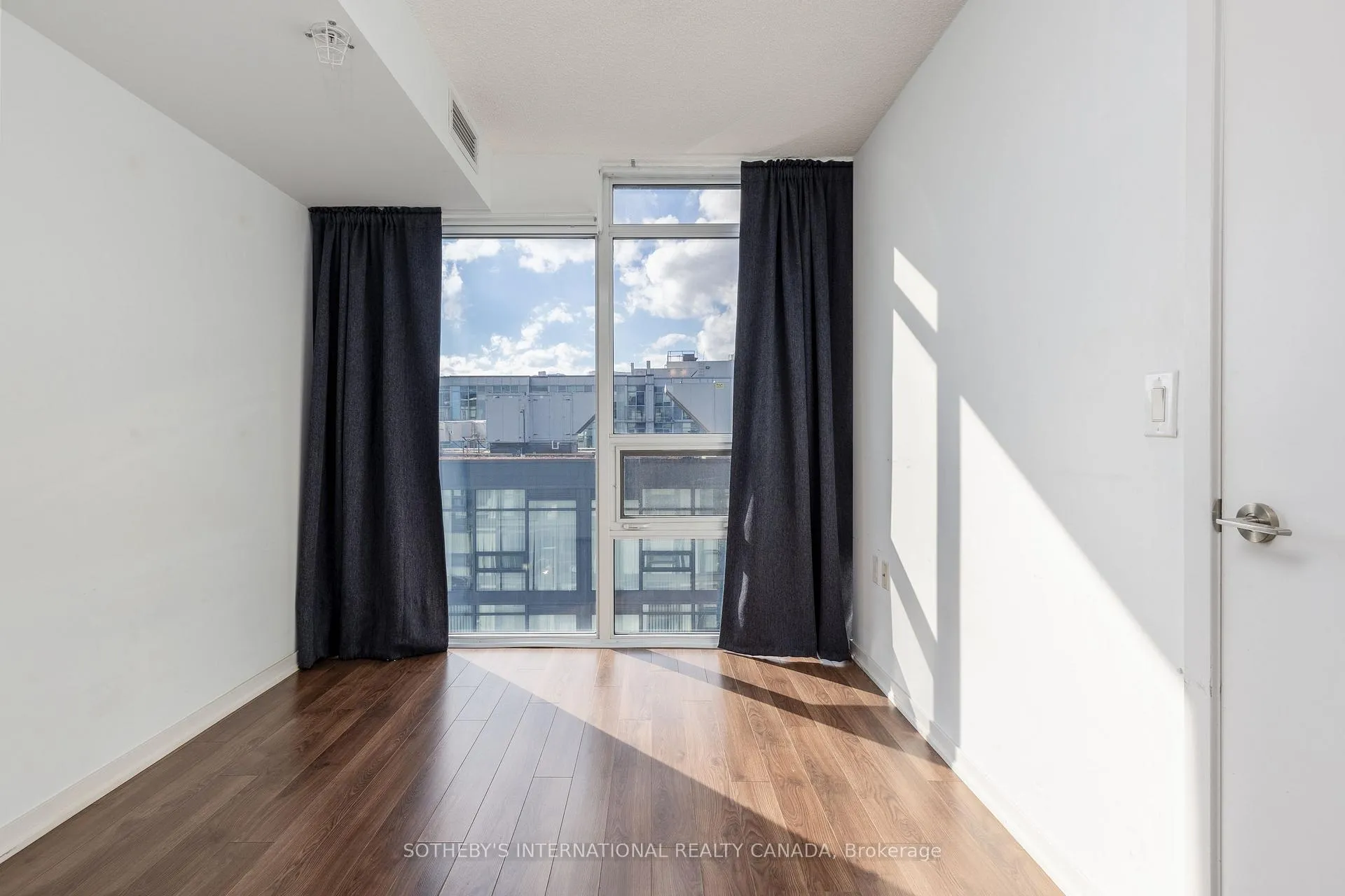 Photo 13 of Unit LPH03E, 36 Lisgar Street, Toronto, Little Portugal — HOMEH