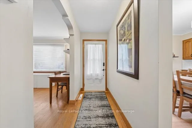 Photo 5 of 124 Brock Street E, Uxbridge — HOMEH