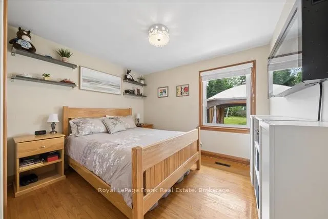 Photo 14 of 124 Brock Street E, Uxbridge — HOMEH