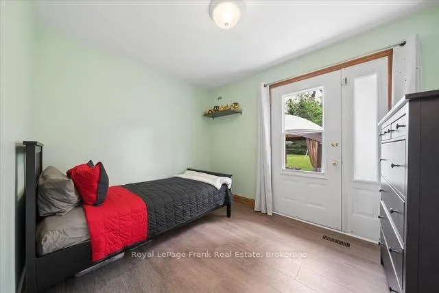 Photo 16 of 124 Brock Street E, Uxbridge — HOMEH