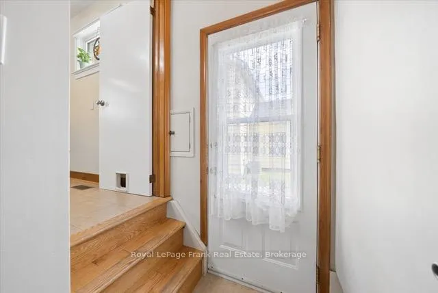 Photo 22 of 124 Brock Street E, Uxbridge — HOMEH