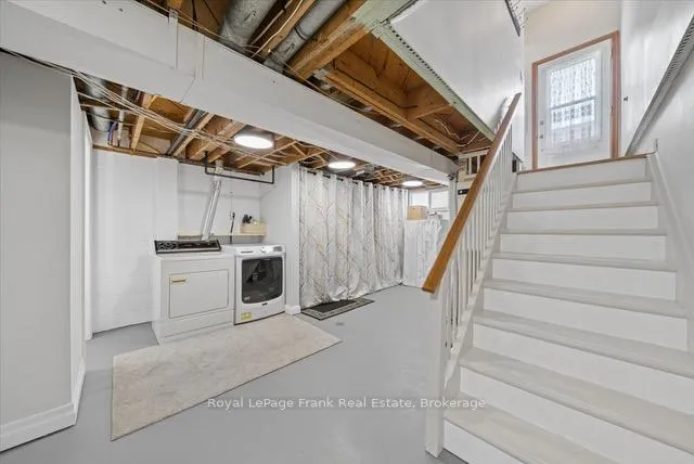 Photo 23 of 124 Brock Street E, Uxbridge — HOMEH