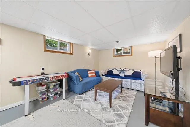 Photo 26 of 124 Brock Street E, Uxbridge — HOMEH