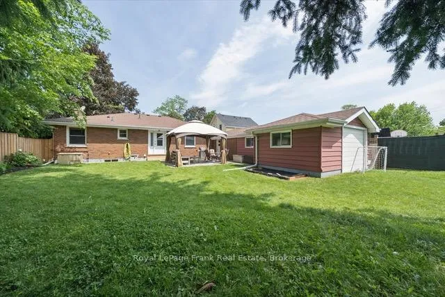 Photo 34 of 124 Brock Street E, Uxbridge — HOMEH