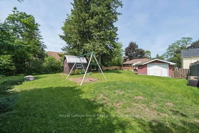Photo 36 of 124 Brock Street E, Uxbridge — HOMEH