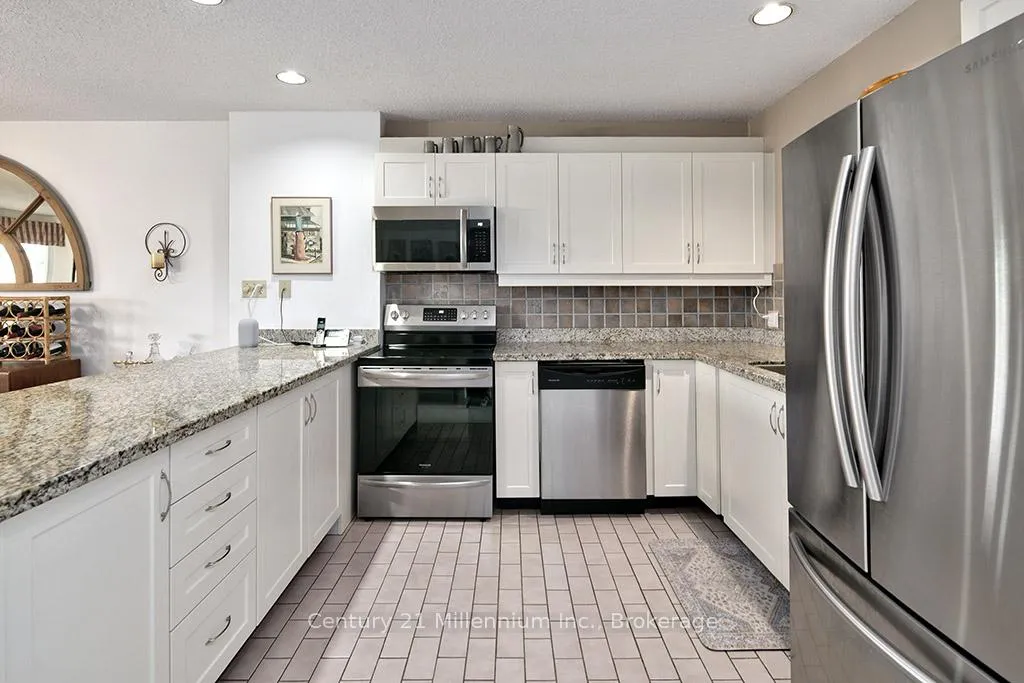 Photo 2 of 500 Oxbow Crescent, Collingwood — HOMEH