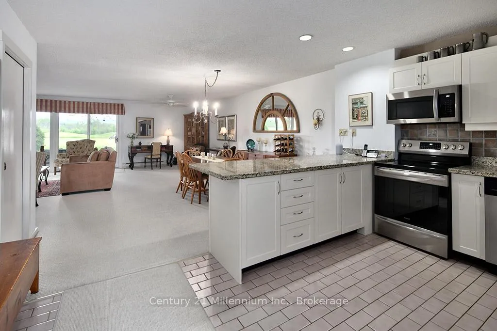 Photo 4 of 500 Oxbow Crescent, Collingwood — HOMEH