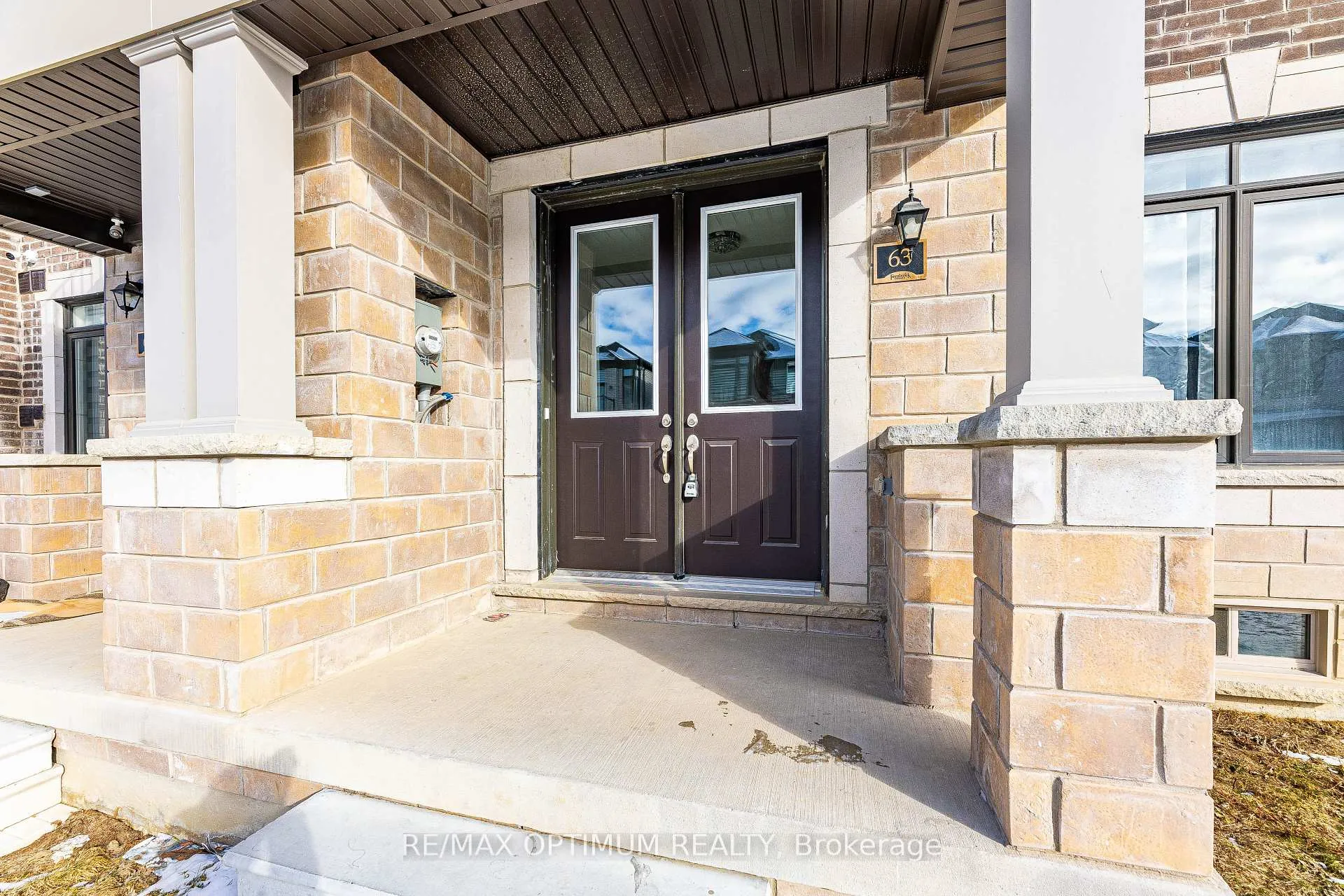 Photo 3 of 63 Minnock Street, Caledon, Rural Caledon — HOMEH