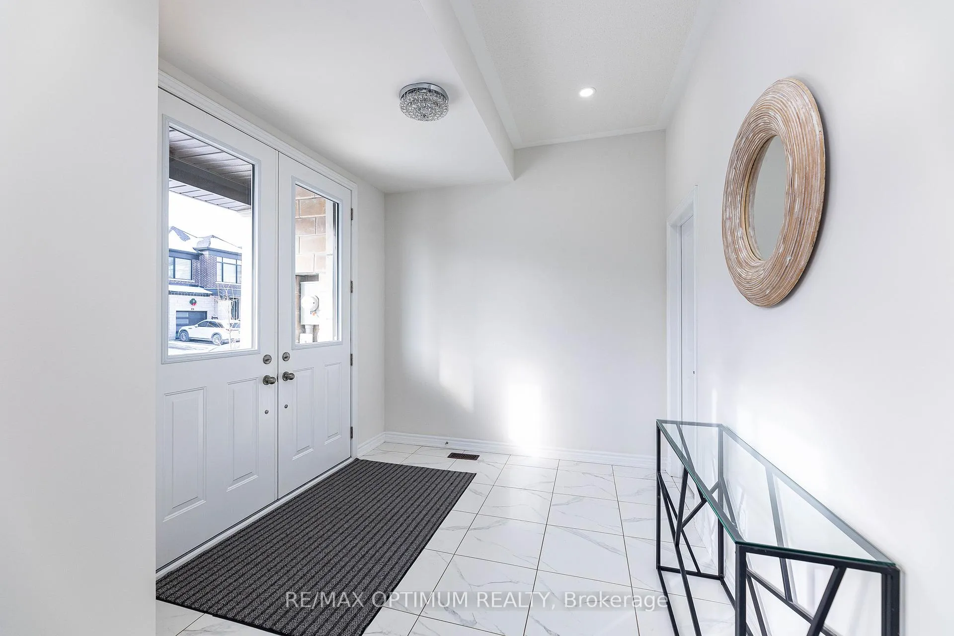 Photo 4 of 63 Minnock Street, Caledon, Rural Caledon — HOMEH