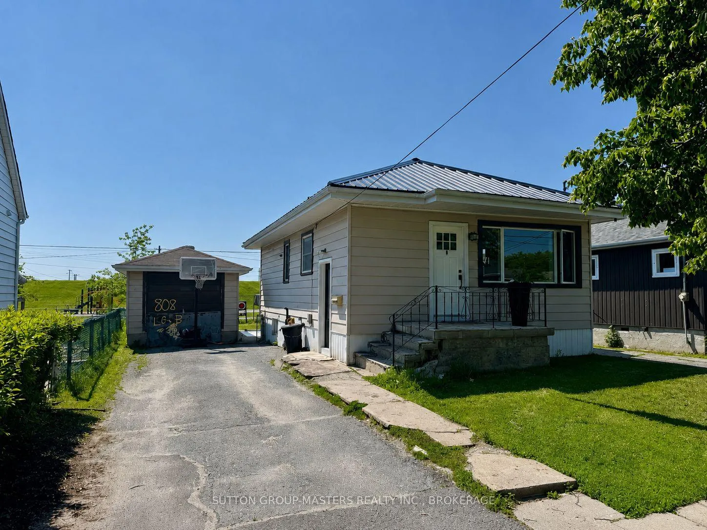 Photo 1 of 808 Victoria Street, Kingston, East of Sir John A. Blvd — HOMEH