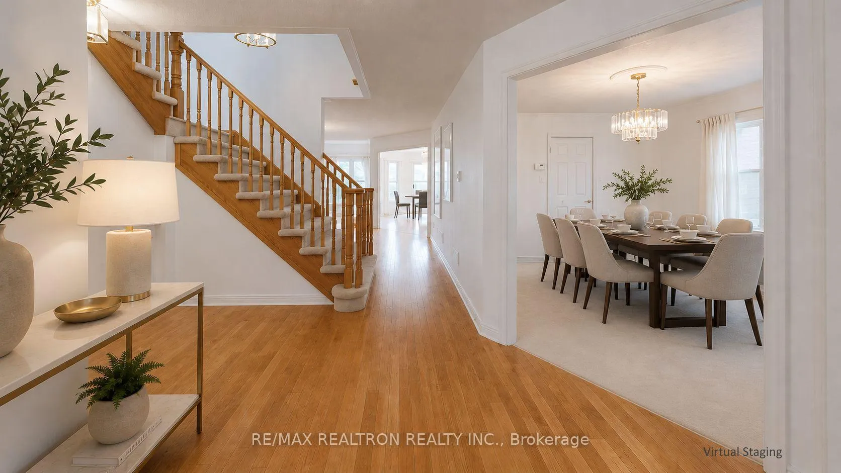 Photo 3 of 47 Central Park Drive, Markham, Markville — HOMEH