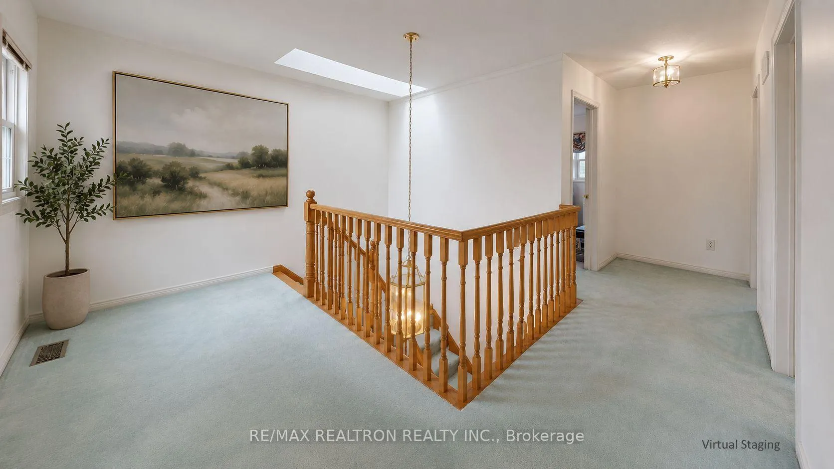 Photo 11 of 47 Central Park Drive, Markham, Markville — HOMEH