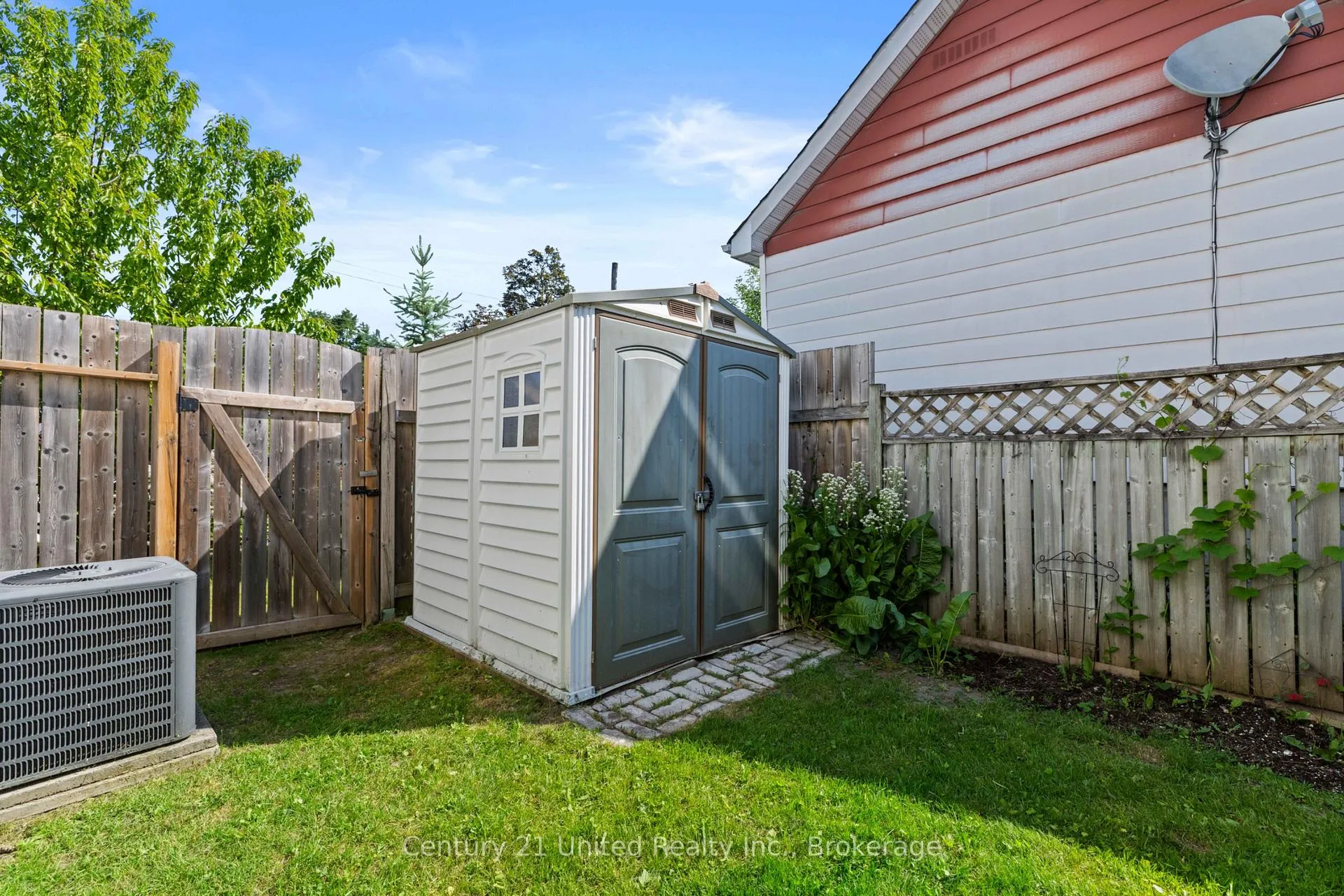 Photo 34 of 359 Mcgill Street, Peterborough, Otonabee Ward 1 — HOMEH