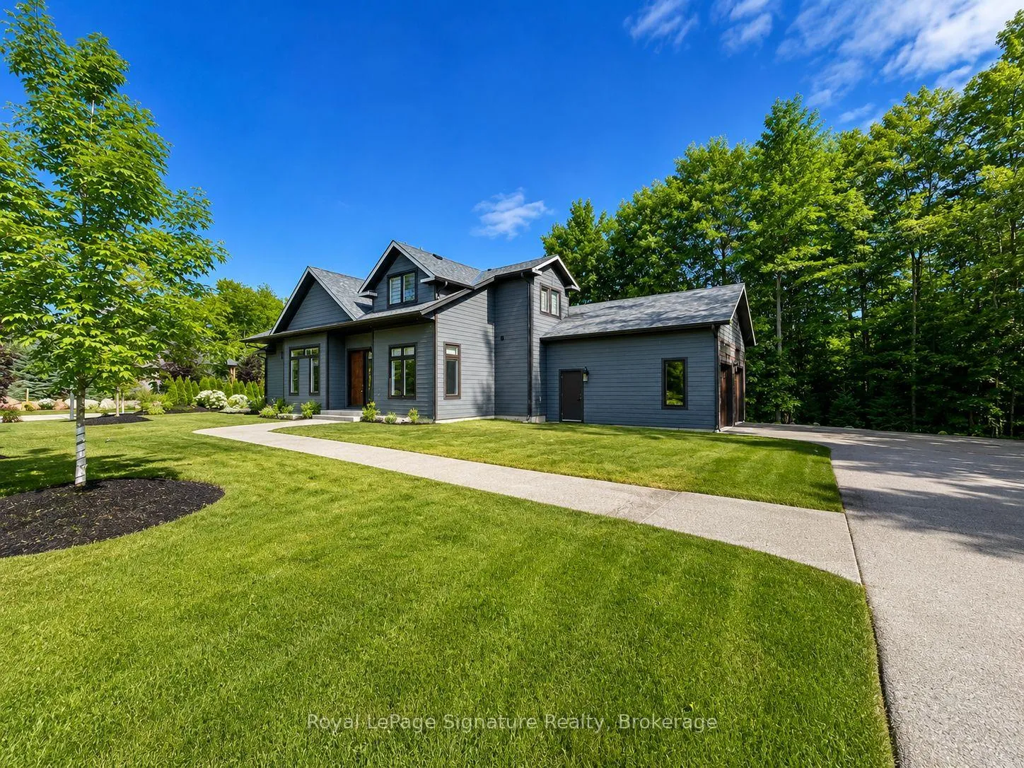 Photo 1 of 115 Rankin's Crescent, Blue Mountains — HOMEH