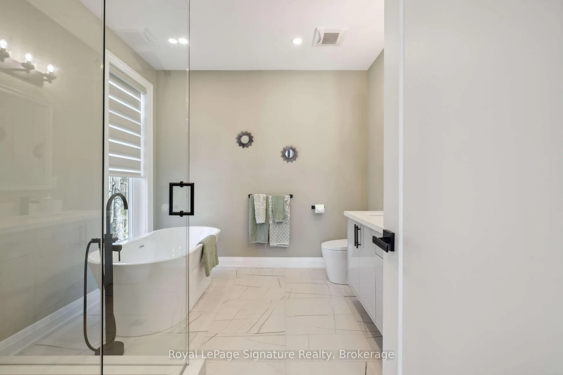 Photo 15 of 115 Rankin's Crescent, Blue Mountains — HOMEH