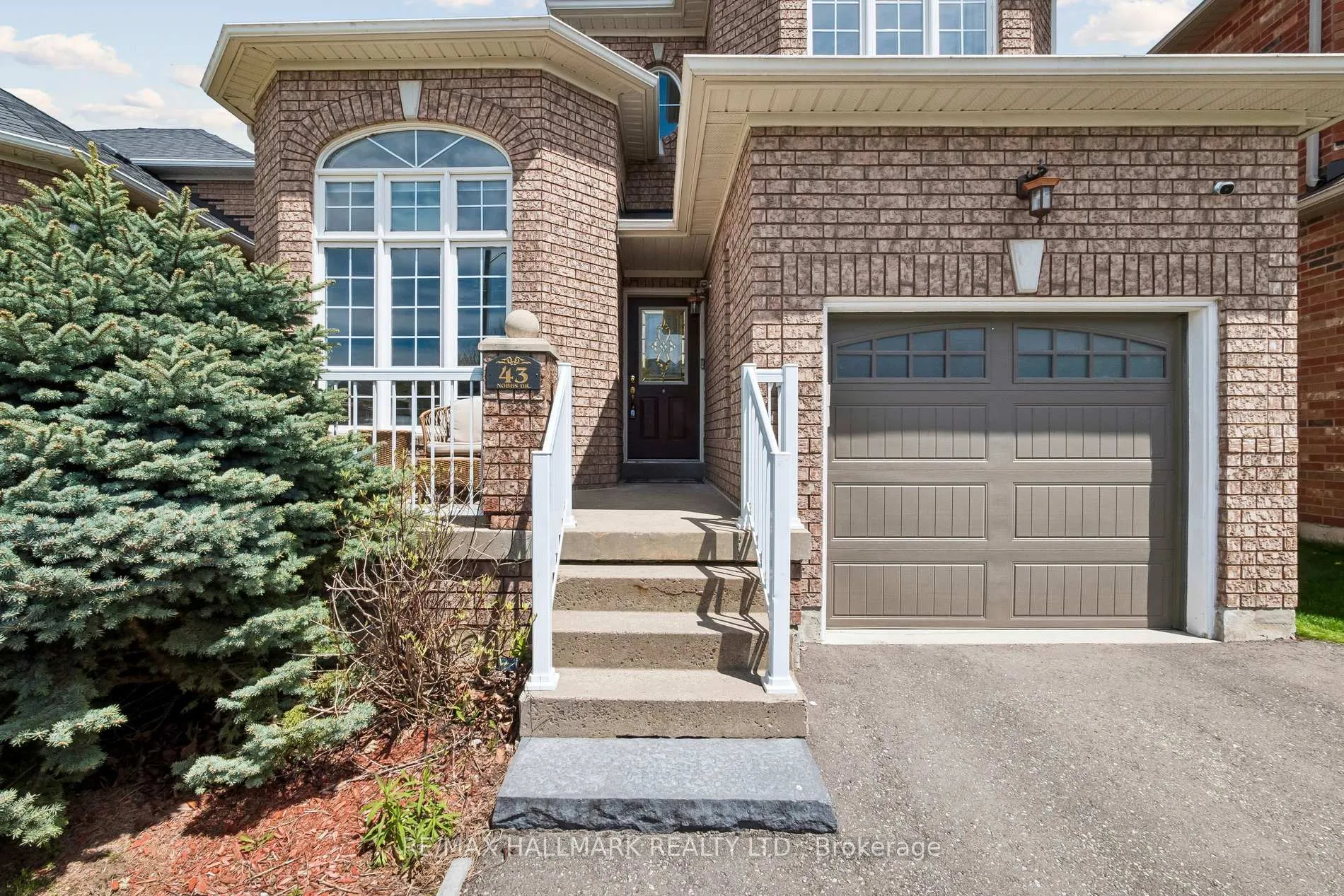 Photo 3 of 43 Nobbs Drive, Ajax, Northwest Ajax — HOMEH