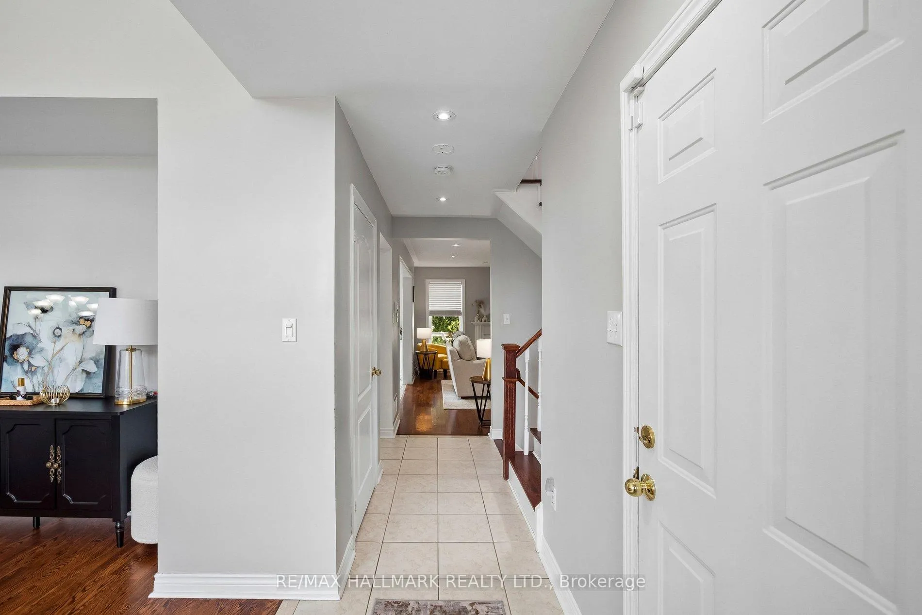 Photo 5 of 43 Nobbs Drive, Ajax, Northwest Ajax — HOMEH