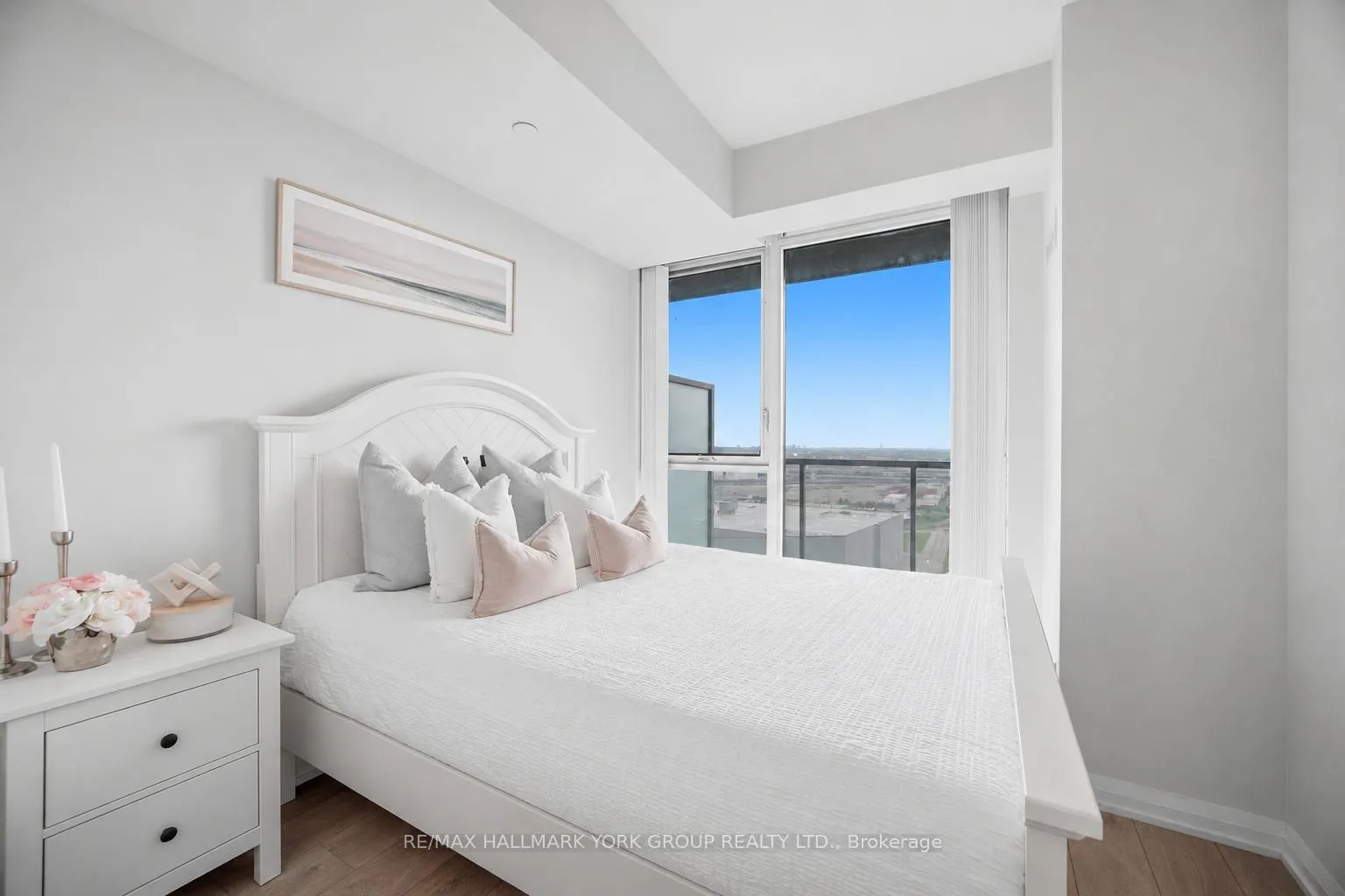 Photo 12 of Unit 2117, 7895 Jane Street, Vaughan, Concord — HOMEH