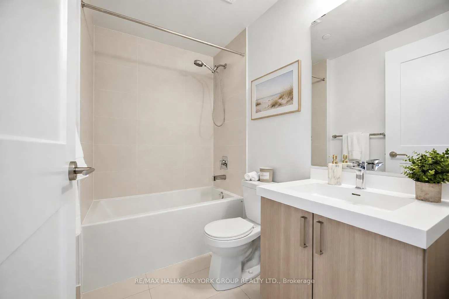 Photo 14 of Unit 2117, 7895 Jane Street, Vaughan, Concord — HOMEH