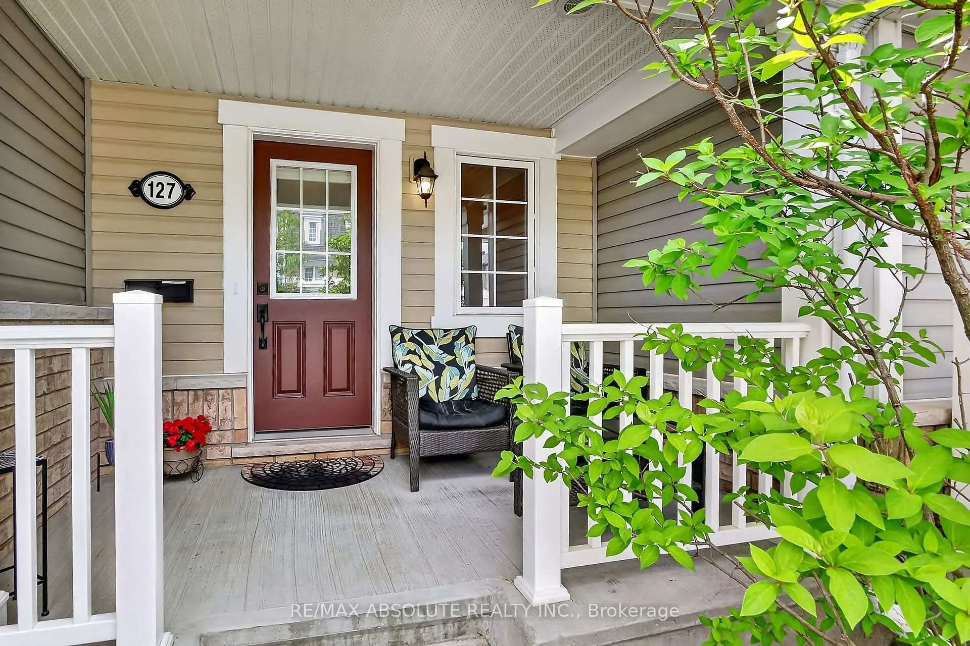 Photo 2 of 127 Maestro Avenue, Ottawa, Stittsville (North) — HOMEH
