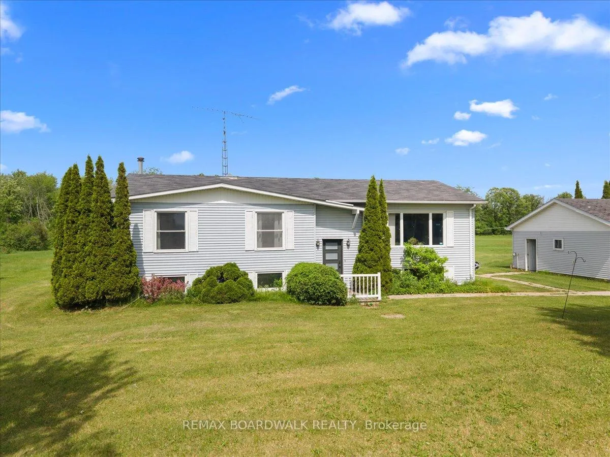 Photo 1 of 1262 Ford Road, Beckwith, Beckwith Twp — HOMEH