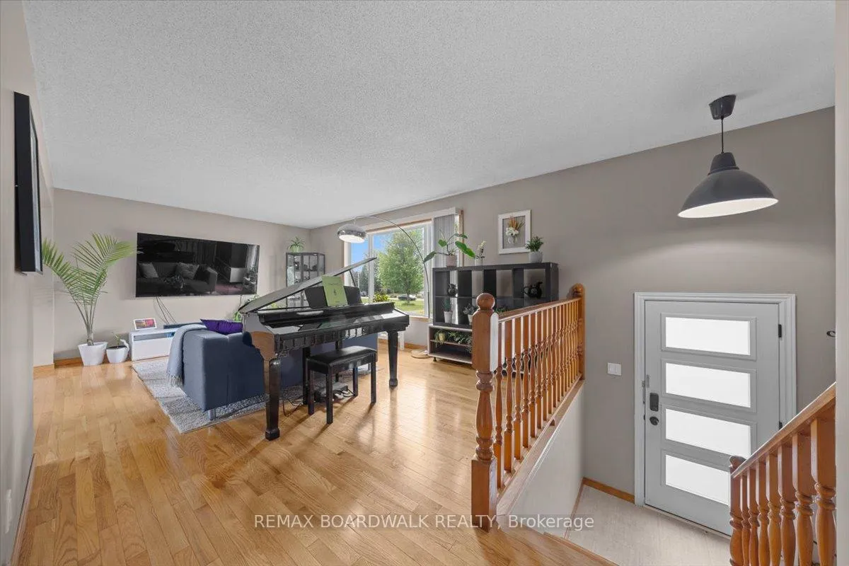 Photo 4 of 1262 Ford Road, Beckwith, Beckwith Twp — HOMEH