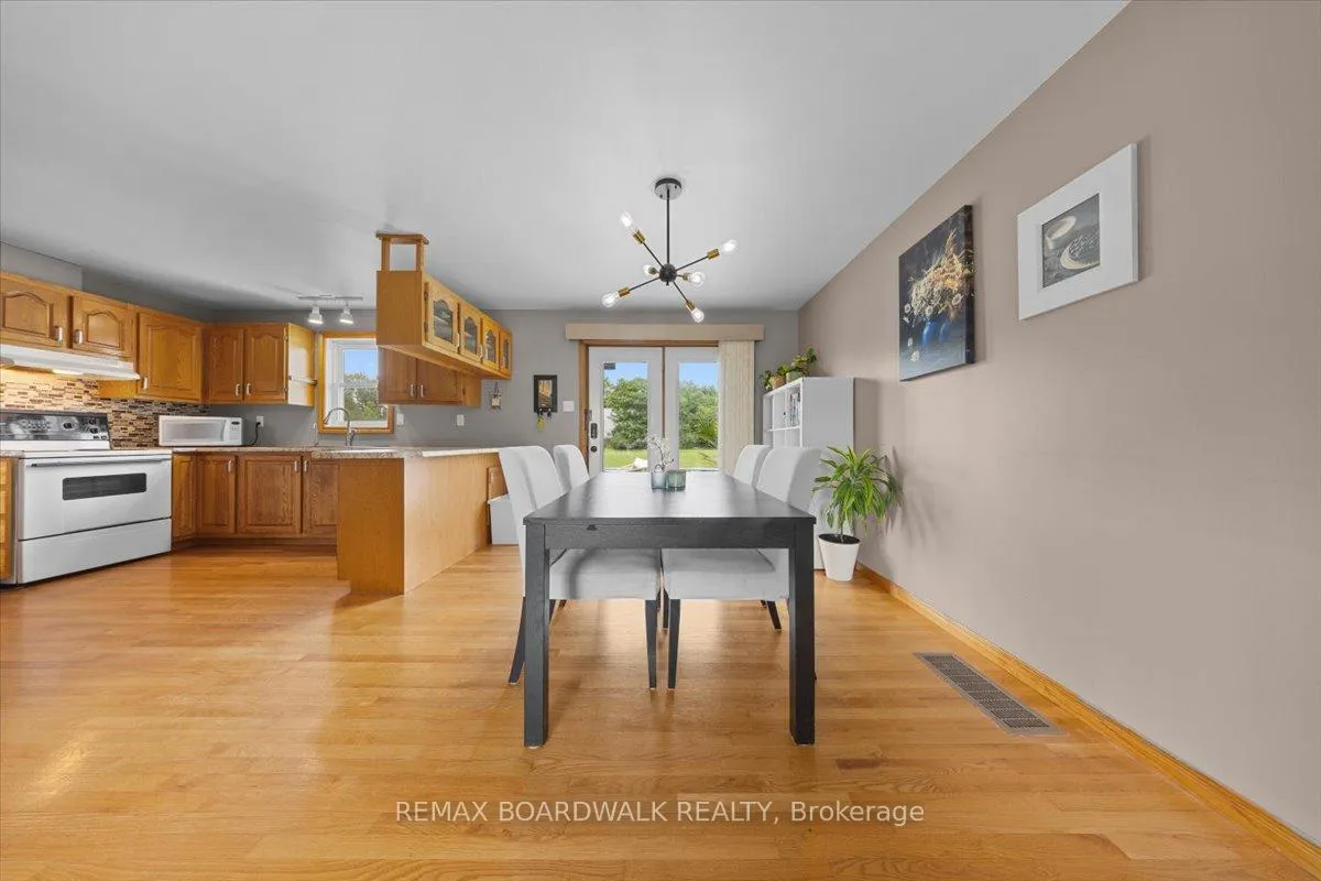 Photo 10 of 1262 Ford Road, Beckwith, Beckwith Twp — HOMEH