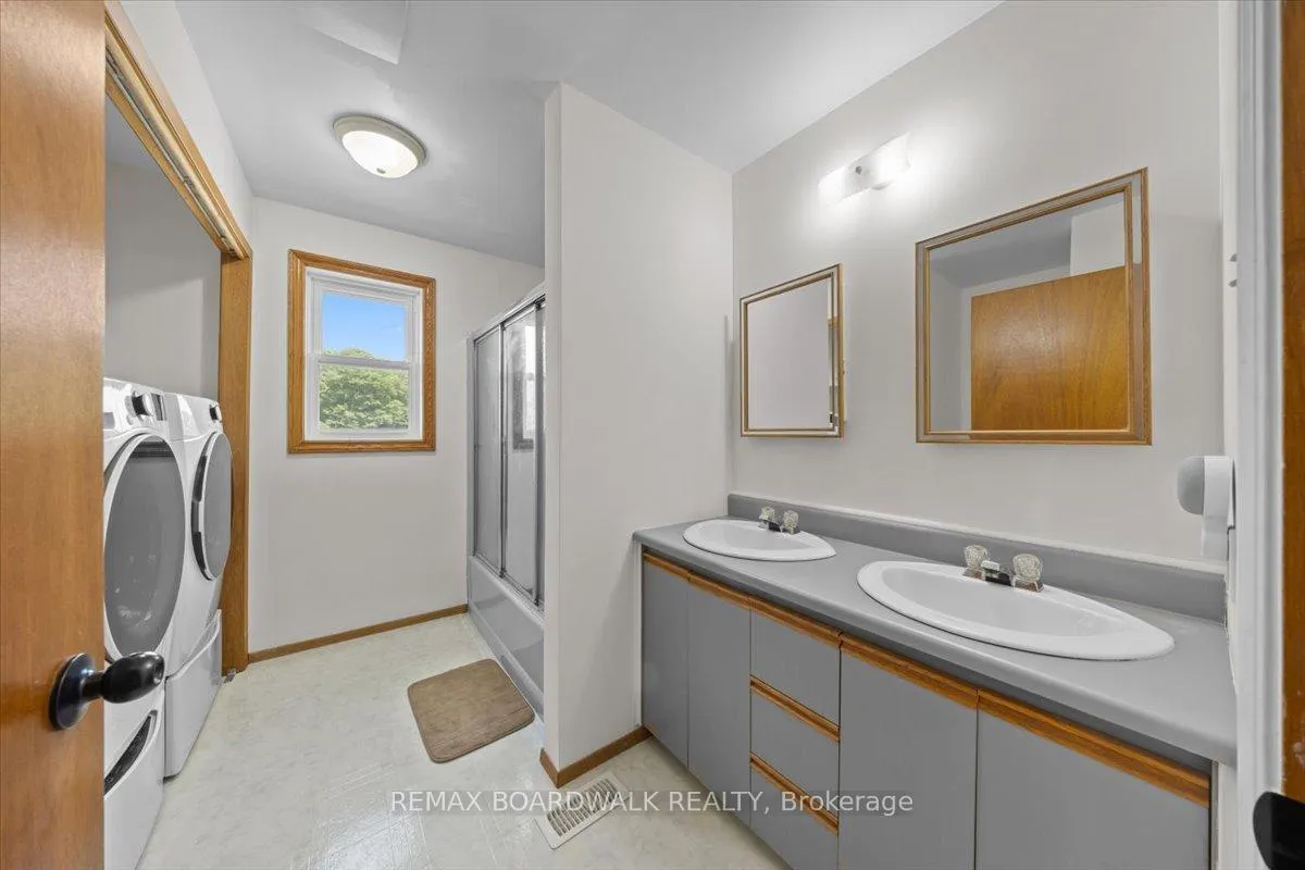 Photo 17 of 1262 Ford Road, Beckwith, Beckwith Twp — HOMEH