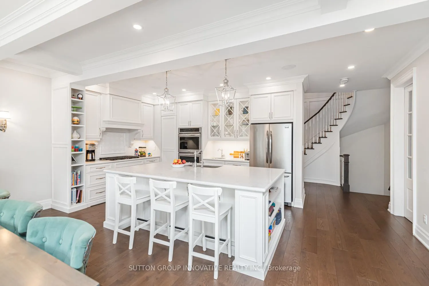 Photo 8 of 178 Valmont Court, Hamilton, Ancaster — HOMEH