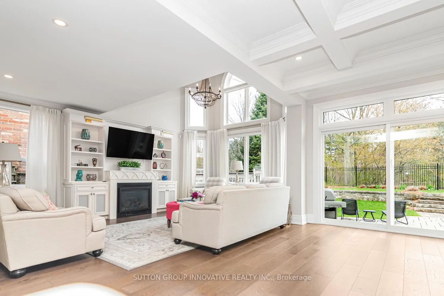 Photo 12 of 178 Valmont Court, Hamilton, Ancaster — HOMEH
