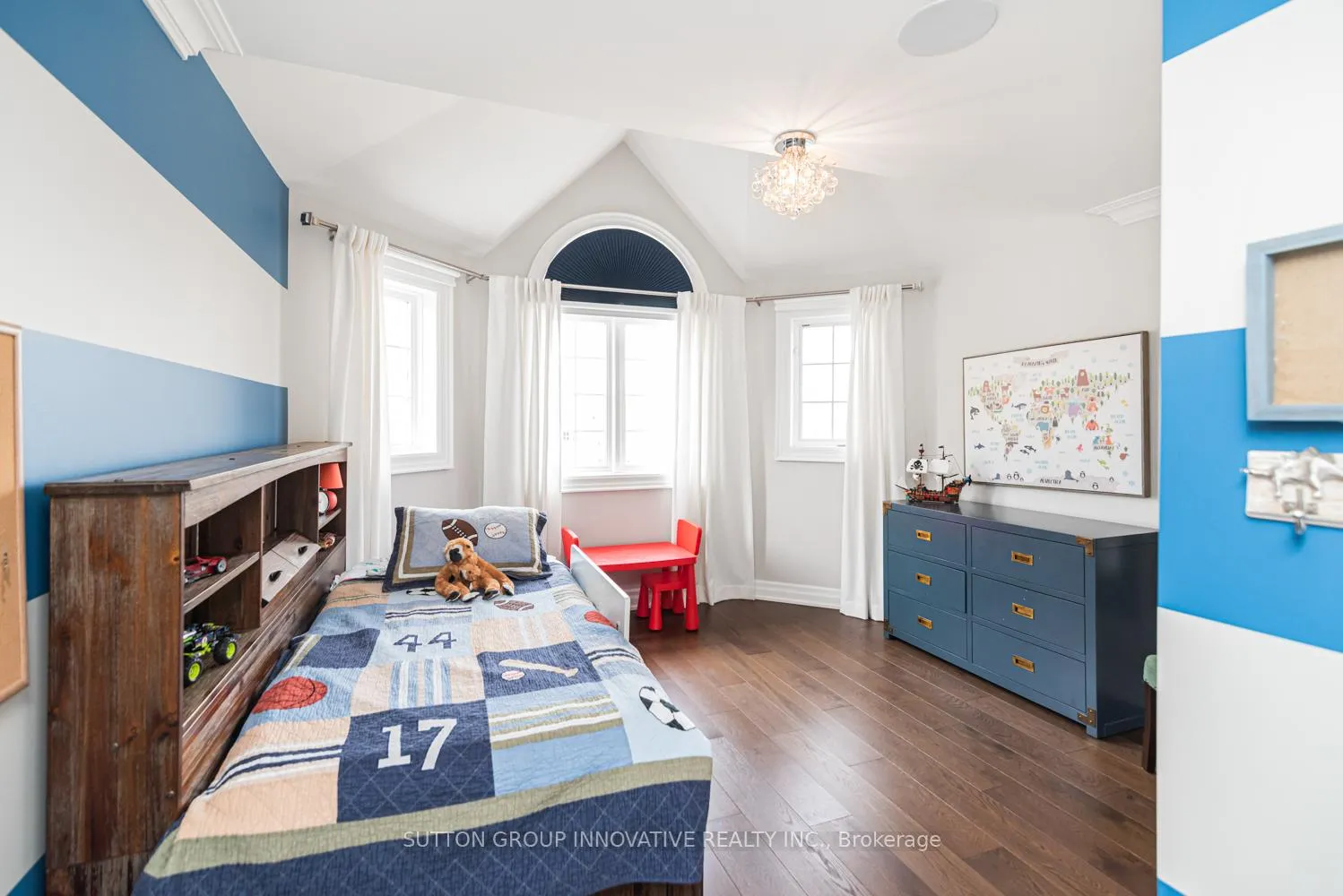 Photo 24 of 178 Valmont Court, Hamilton, Ancaster — HOMEH