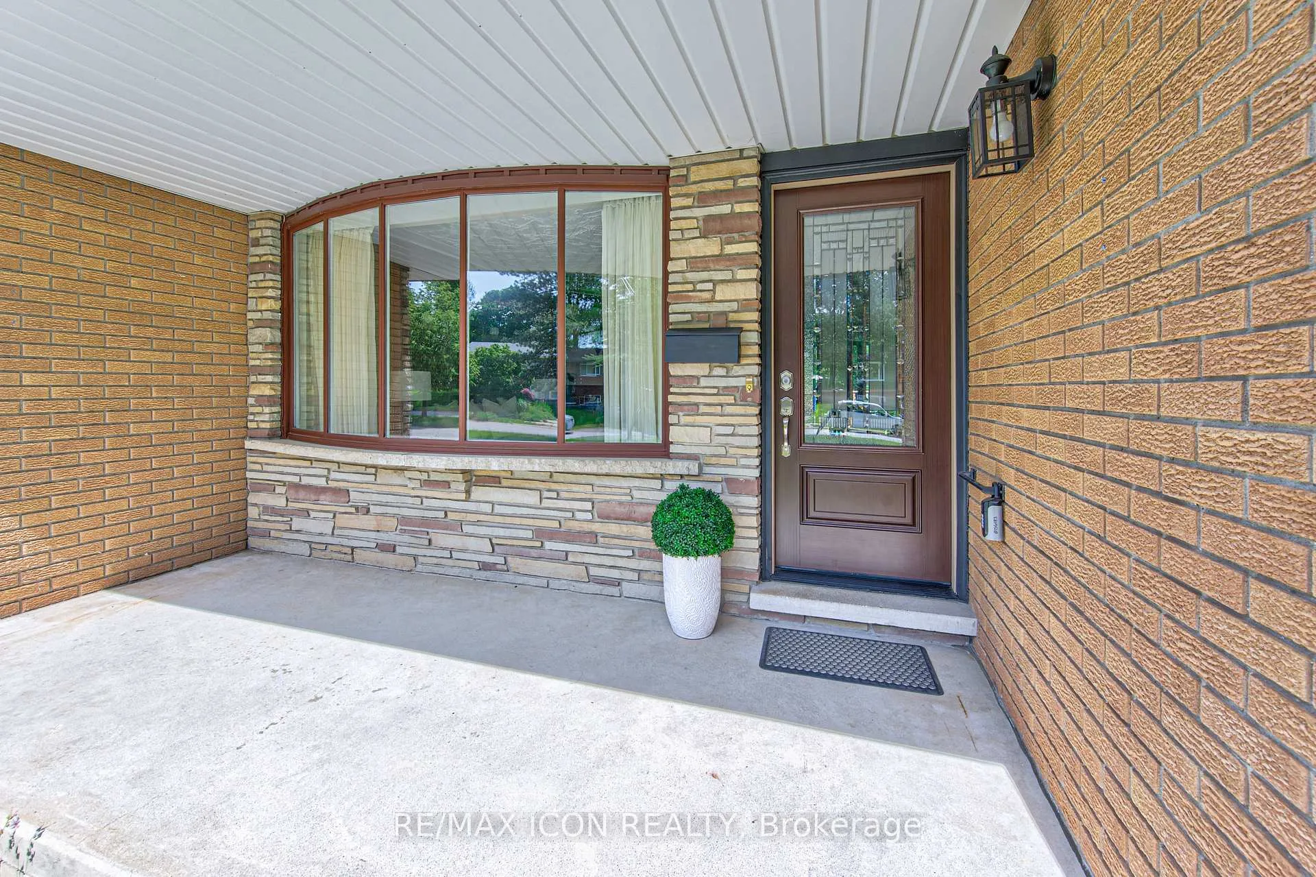 Photo 5 of 598 Glen Forrest Boulevard, Waterloo — HOMEH