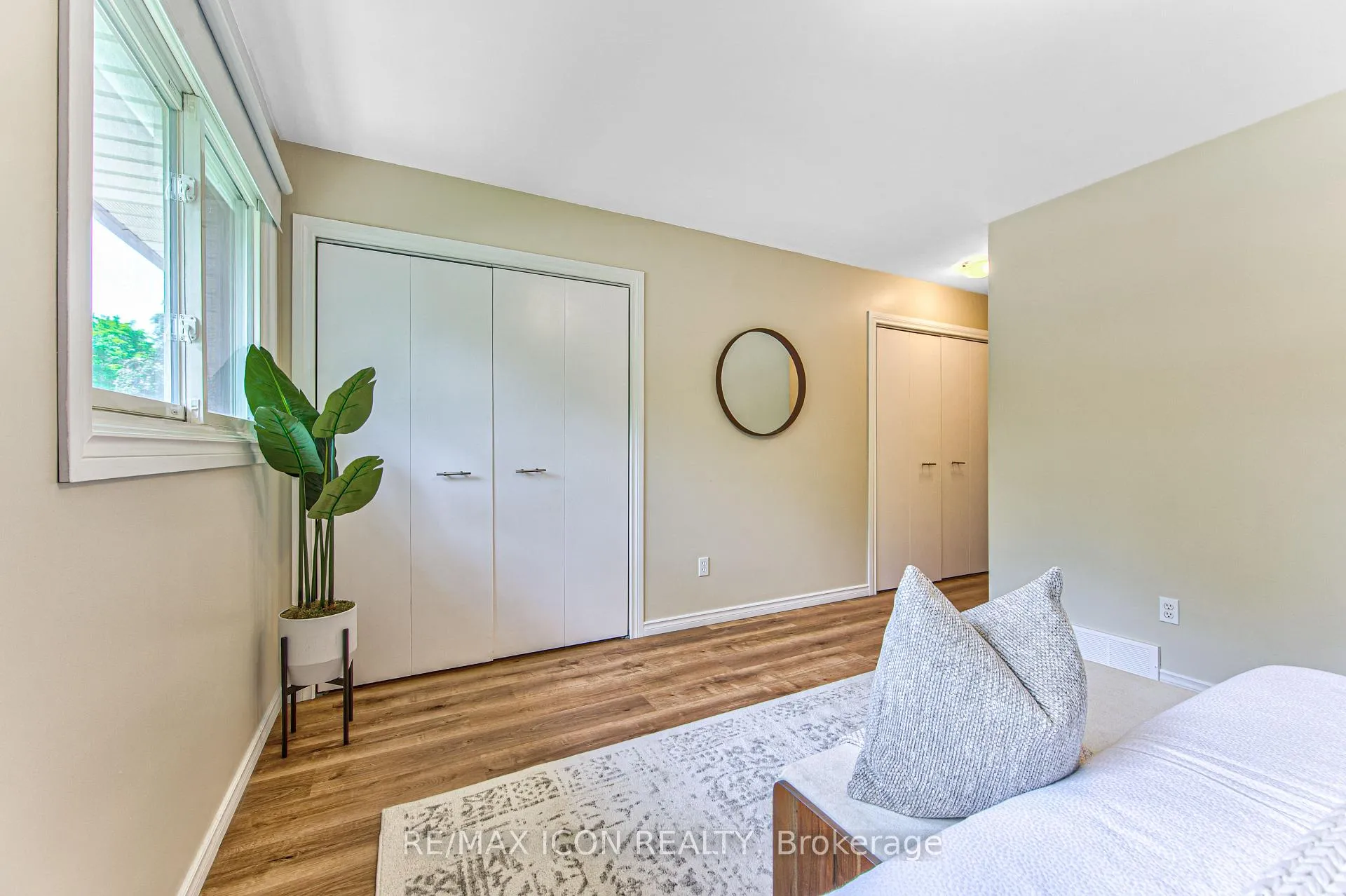 Photo 11 of 598 Glen Forrest Boulevard, Waterloo — HOMEH