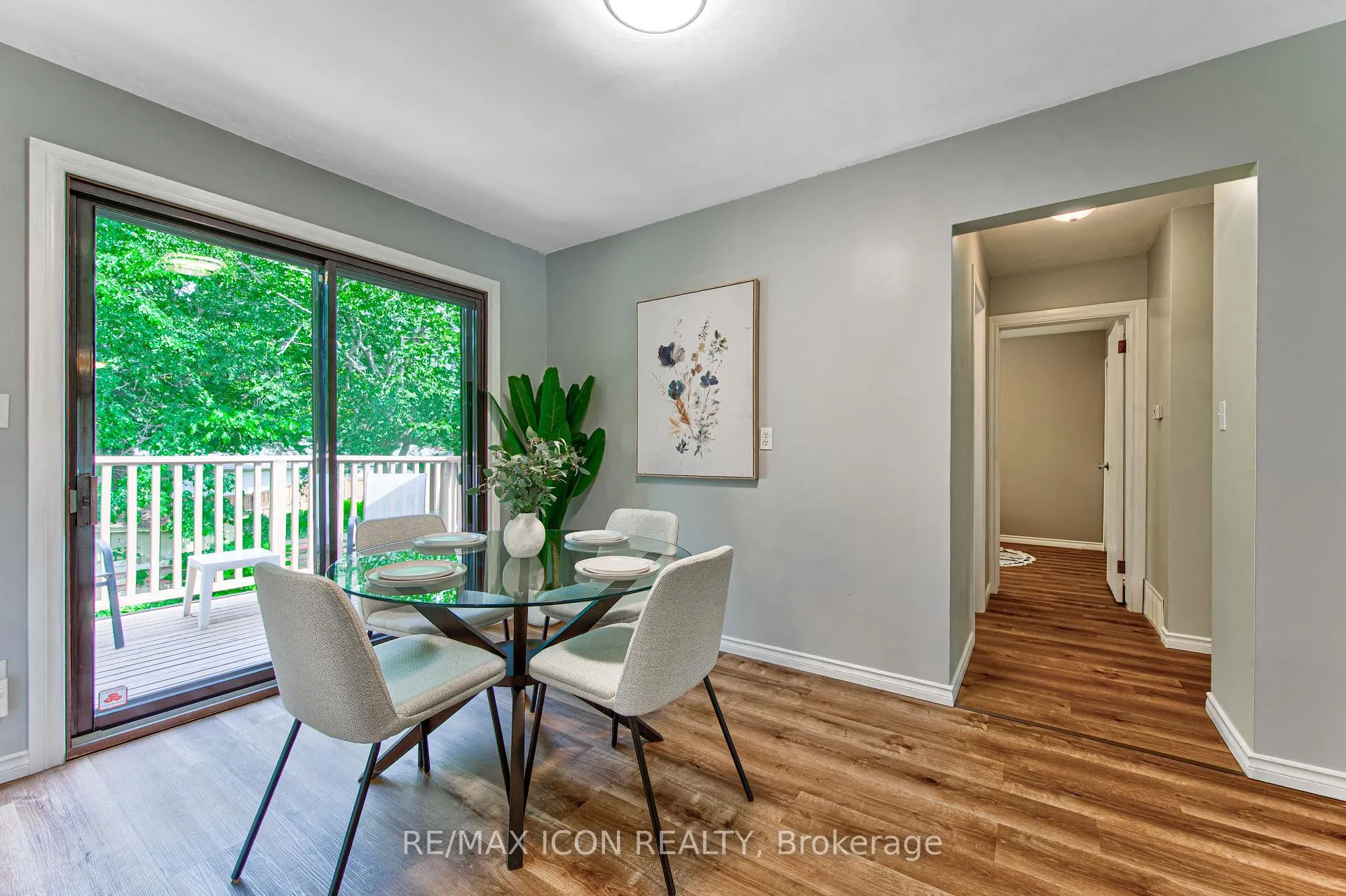 Photo 20 of 598 Glen Forrest Boulevard, Waterloo — HOMEH