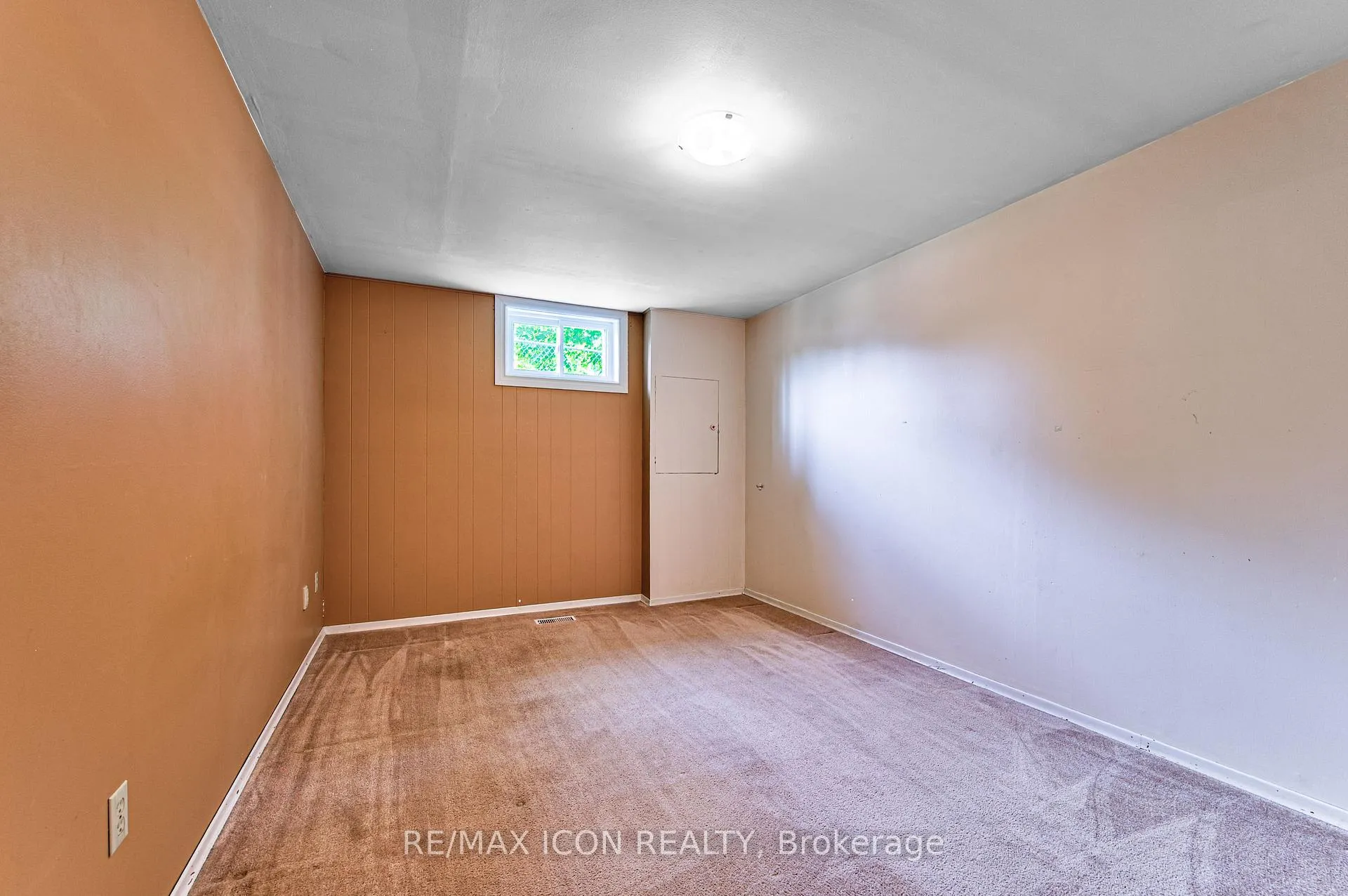 Photo 37 of 598 Glen Forrest Boulevard, Waterloo — HOMEH