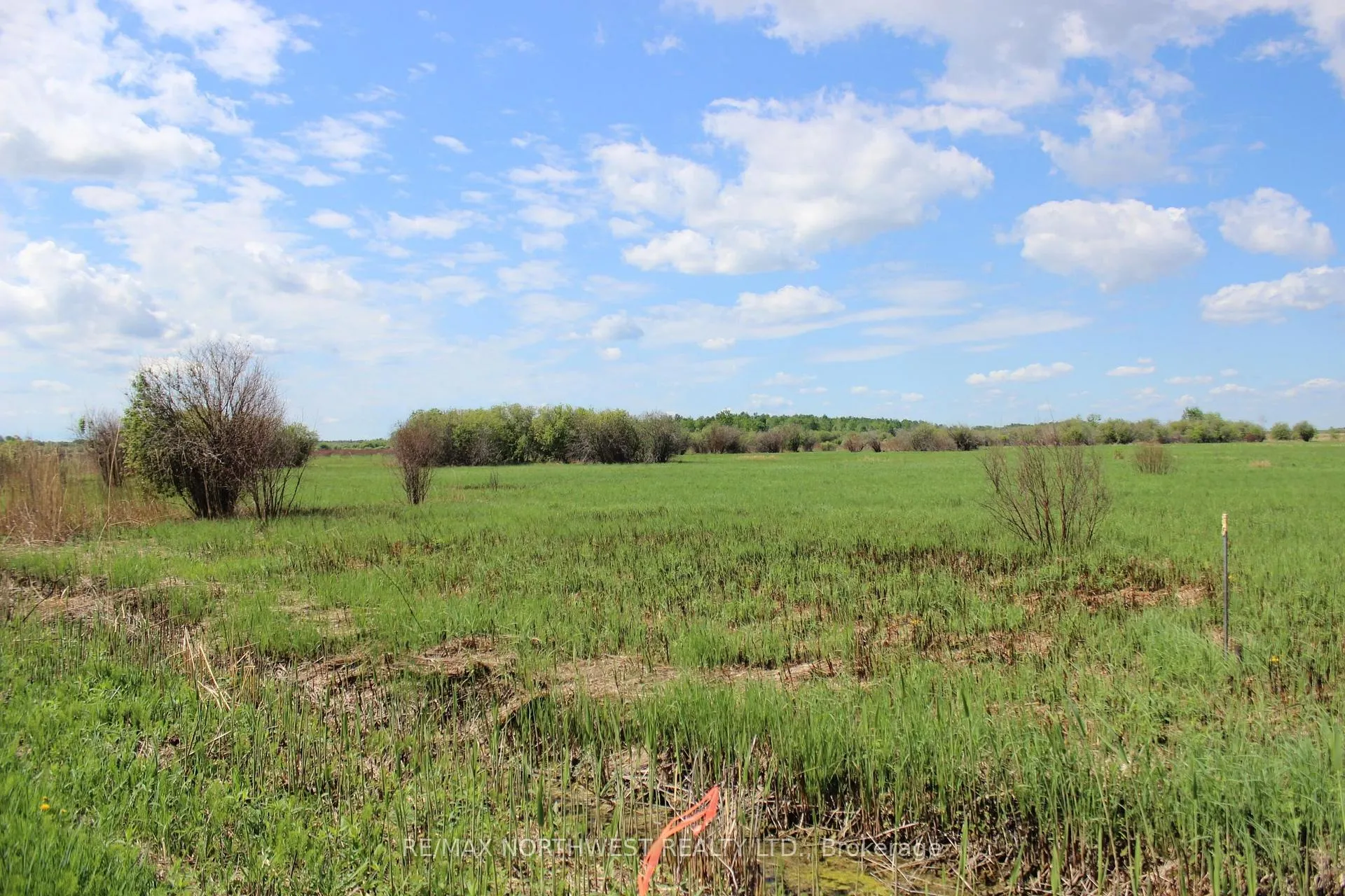 Photo 1 of SE 1/4 SEC 21 Hwy 600, Dawson — HOMEH